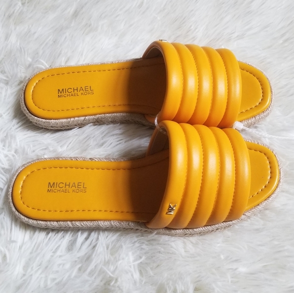 Michael Kors Royce Quilted Leather Platform Slip-On Espadrille Slides Sandals - Picture 2 of 8